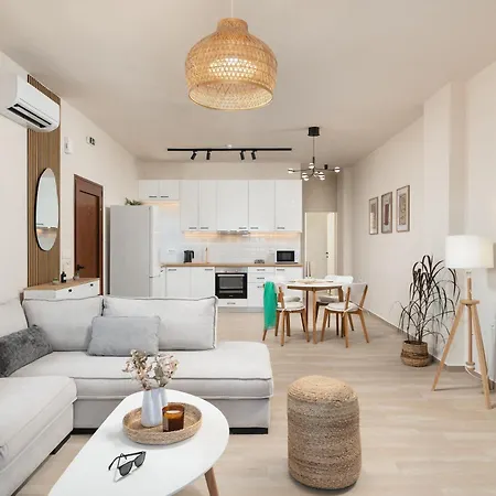 Apartment Ekati Seaside Living