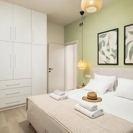 Ekati Seaside Living Apartment